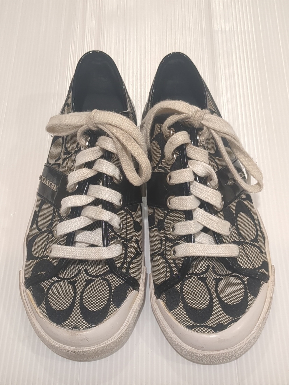 Coach Monogram Canvas Low Top Sneakers Athletic Shoes